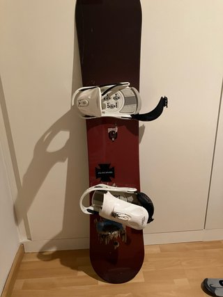 Snowboard Burton con Fijaciones