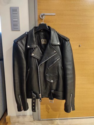 Cazadora de piel tipo biker - Copiel