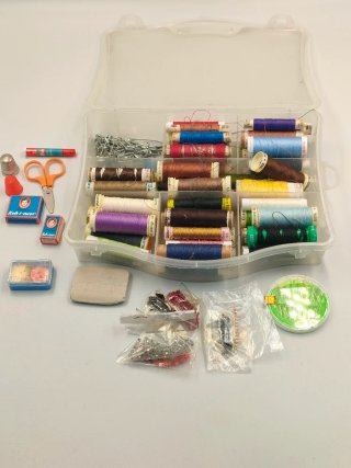 Kit de Costura con Caja Organizadora