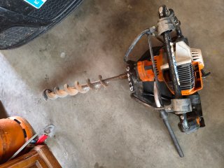 Ahoyador STIHL con broca