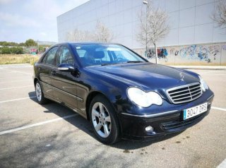 Mercedes-Benz Clase C 2005