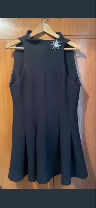 Vestido de fiesta negro.Una vez  usado.