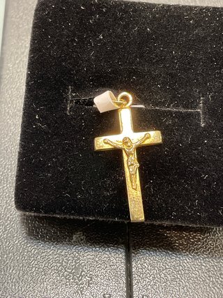 Cruz de Oro 18k