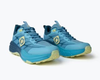 Zapatillas Trekking Izas sin estrenar