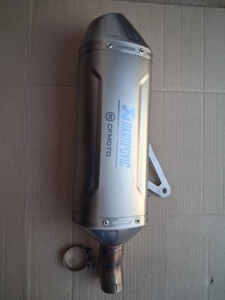 Escape Akrapovic para CFMOTO 450 MT