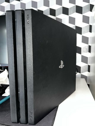 PS4 Pro (PlayStation 4 Pro) 1TB