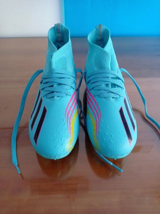 Botas de fútbol. Talla 36