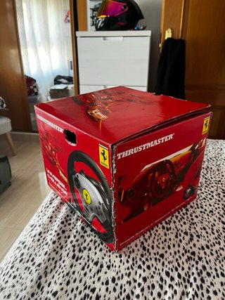 Volante Thrustmaster Edición Ferrari