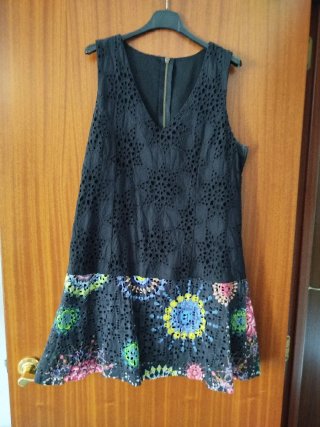 Vestido Desigual calado, Negro con multi colores