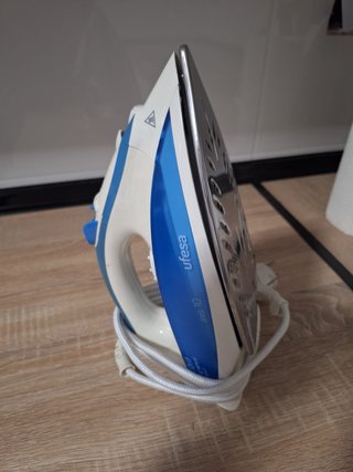 Plancha de vapor Ufesa Axis 10