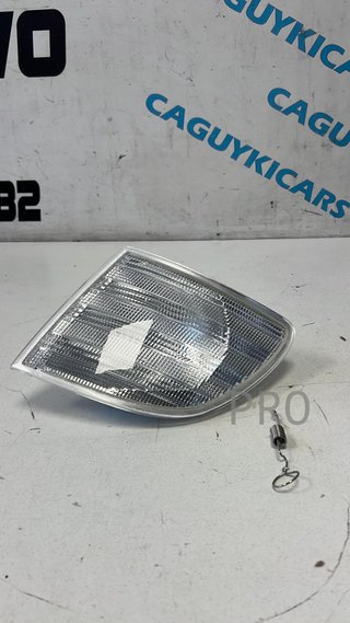 Piloto intermitente delantero derecho Mercedes Vito W638