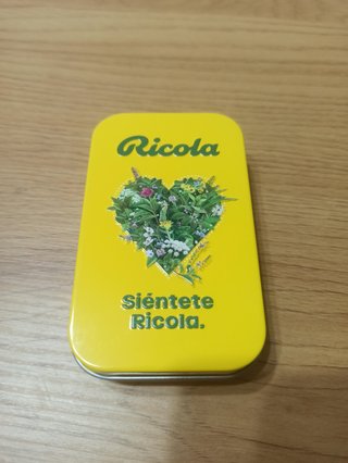 Caja Metálica Ricola