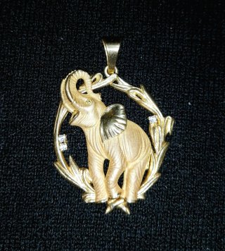 Colgante Elefante Oro 18k