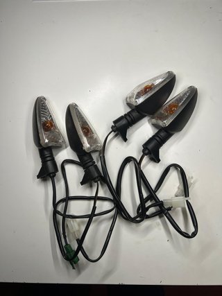 4 INTERMITENTES YZF R125