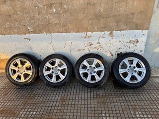 4 Llantas Audi con Neumáticos Pirelli medillas