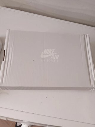 Caja de Zapatillas Nike Air Force 1