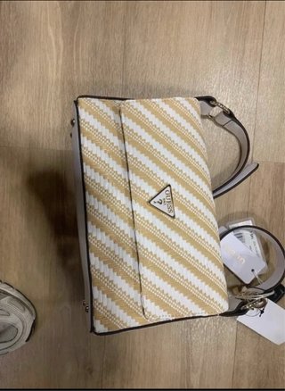 Bolso Guess Beige y Blanco