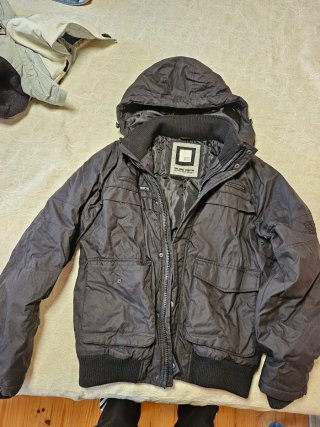 Cazadora Jack & Jones Negra Talla L