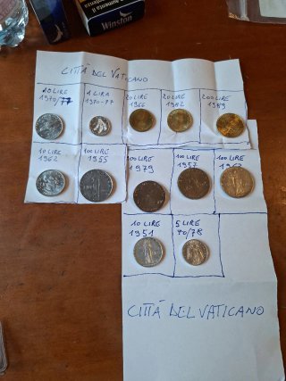Set di 12 monete Città del Vaticano
