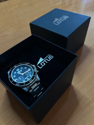 Reloj Lotus Hybrid Connected Plateado
