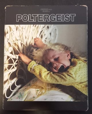 Poltergeist Steelbook 4K estilo retro 80s