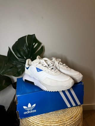 Zapatillas Adidas Retrophy F2 Envios rapidos
