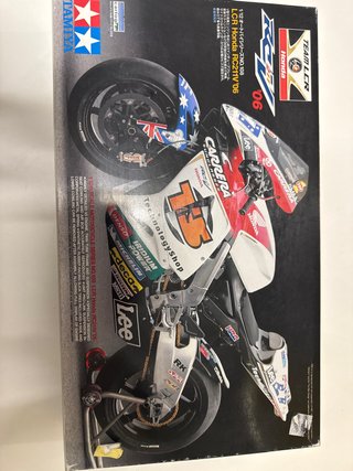 Casey Stoner Maqueta Tamiya LCR Honda RC211V '06 1