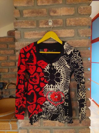 Camiseta Desigual estampada