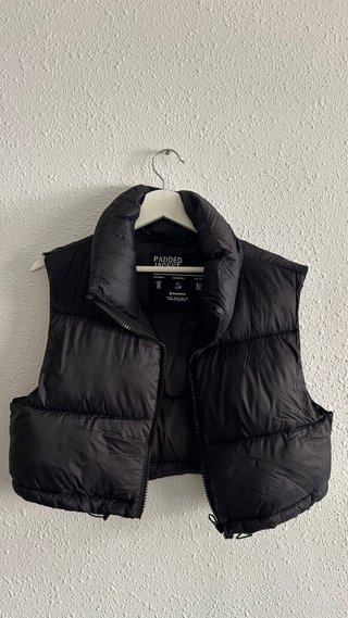 Chaleco Acolchado Negro Stradivarius