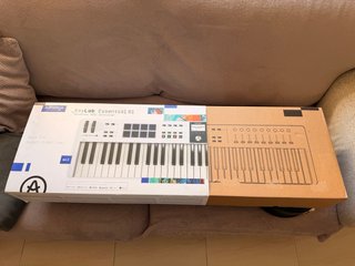 Controller MIDI Arturia KeyLab Essential 61
