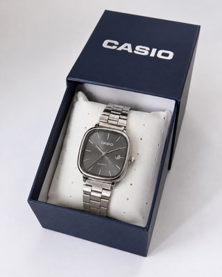Reloj Casio Cuadrado Plateado