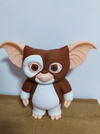 Figura Gizmo Impresa en 3D