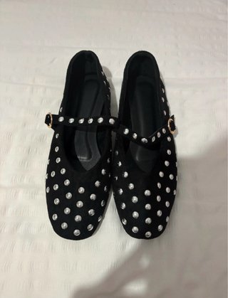 Manoletinas Negras con Tachuelas