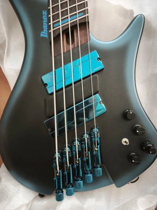 Bajo Ibanez EHB5MSBSP 5 Cuerdas