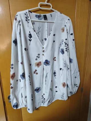Blusa Manga Larga Estampado Floral XL