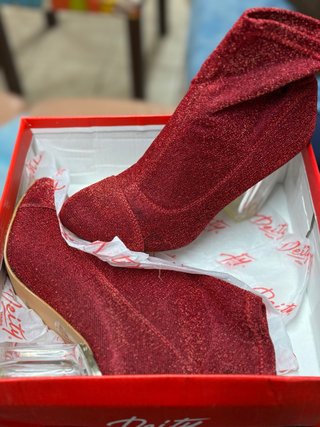 Botines Rojos Brillantes Deity