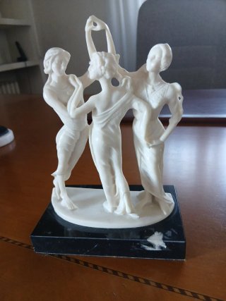 Figuras de Alabastro Las 3 Virtudes