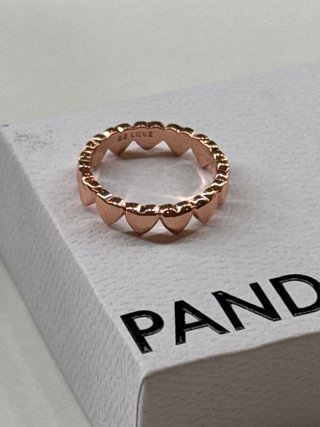 Anillo Pandora Corazones Oro Rosa