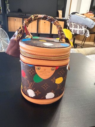 Bolso estilo cofre