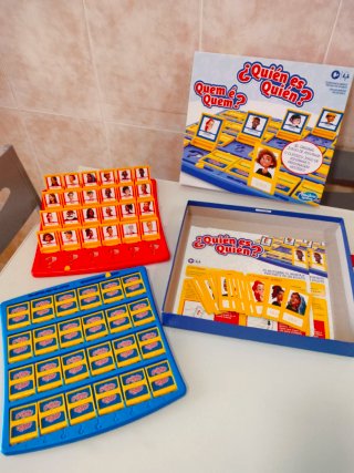 Juego de mesa ¿Quién es Quién? de Hasbro original