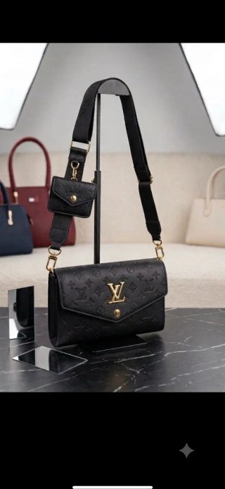 Bolso Negro