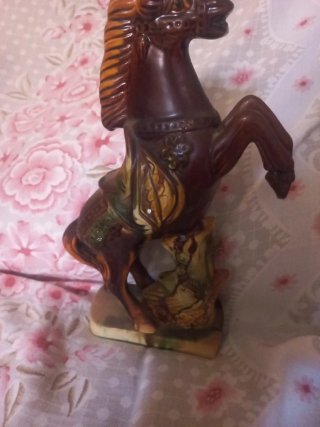 Figura de Caballo de Cerámica