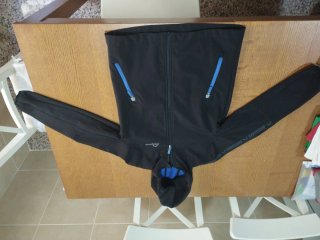 Cortavientos Negro Bodyguard