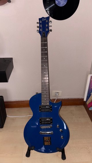 Guitarra Eléctrica ESP LTD Azul