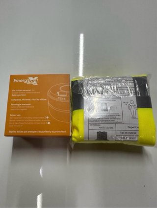Baliza V16 EmergLight y Chaleco Reflectante