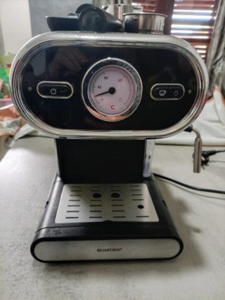 Macchina da caffè Silvercrest con cappuccinatore