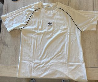 Camiseta adidas blanca