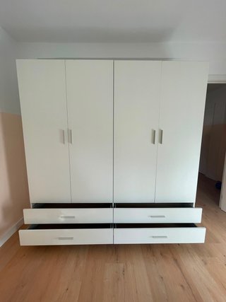 Armario Blanco de 4 Puertas y 4 Cajones