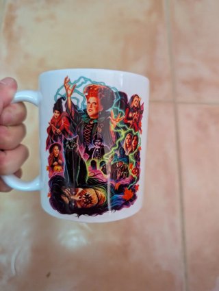 Taza inspirada en  "Hocus Pocus"