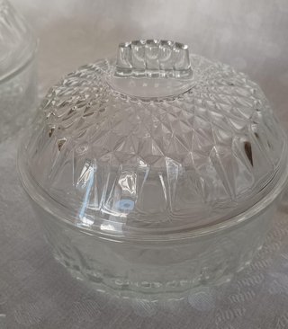 Azucarero, joyero, bombonera de cristal tallado